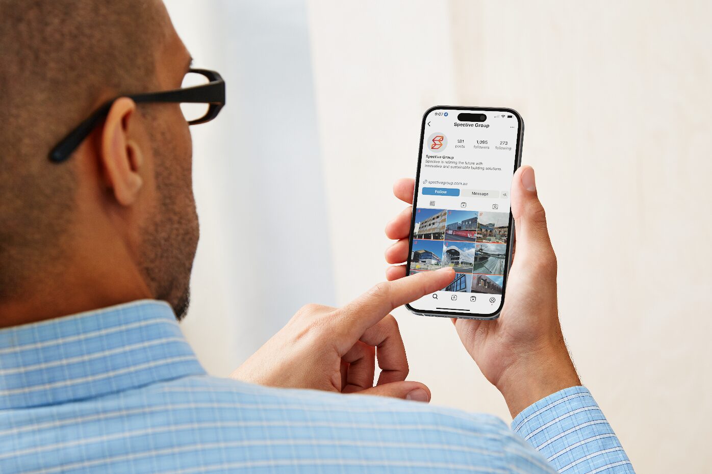 Social media for building company